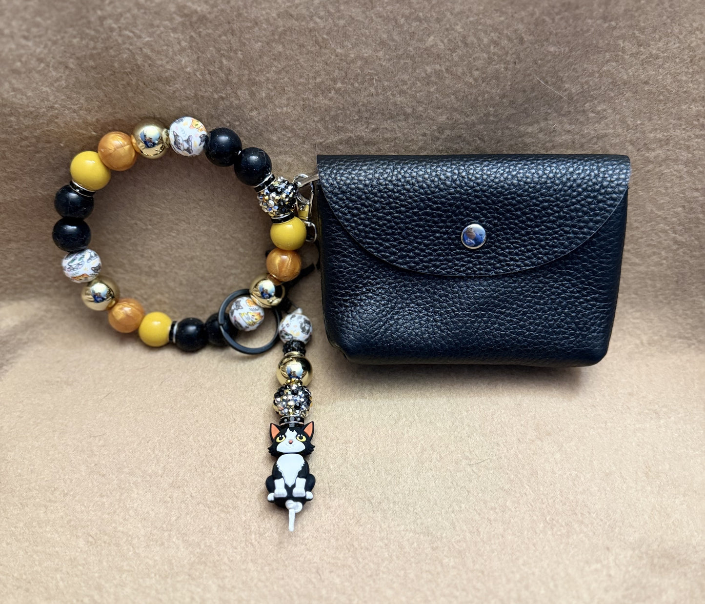 Midnight Cat Beaded Wristlet